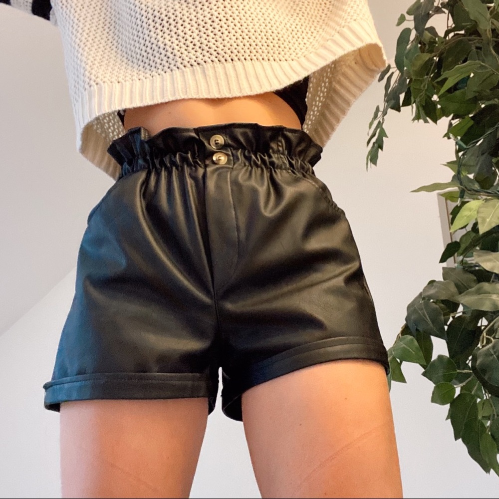 LEATHER PAPERBAG SHORTS